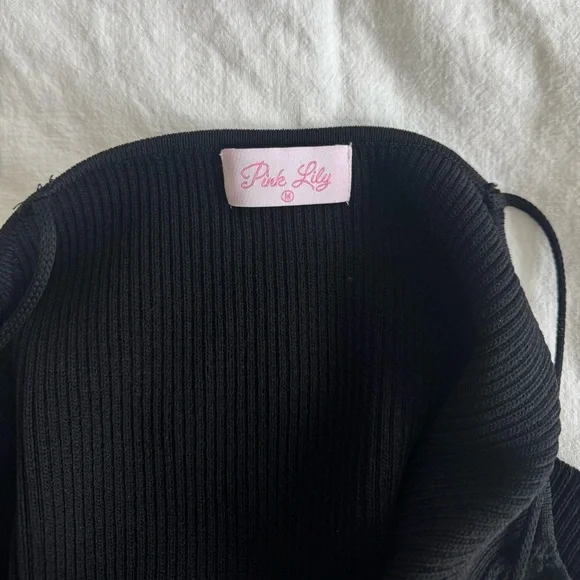 Pink Lily Black Ribbed Halter Neck Top NWOT - Picture 3 of 4